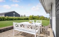 Zahrada ubytování 3 Bedroom Beautiful Home In Slagelse