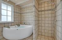 Koupelna v ubytování 3 Bedroom Beautiful Home In Slagelse