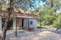 Ein Garten an der Unterkunft Villa Cinsault, un bijou pour votre séjour en Provence Verte