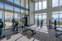 Fitness centrum a/nebo fitness zařízení v ubytování GuestReady - Sunny Retreat near Dubai Frame