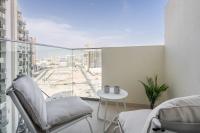 Balkón nebo terasa v ubytování GuestReady - Sunny Retreat near Dubai Frame