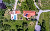 Pohľad z vtáčej perspektívy na ubytovanie Beautiful Home In Varazdin Breg