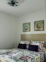 Postel nebo postele na pokoji v ubytování DELUX apartament Salou