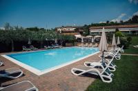Bazén v ubytovaní Hotel Mary Rose alebo v jeho blízkosti