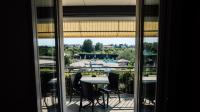 Bazén v ubytovaní Hotel Mary Rose alebo v jeho blízkosti