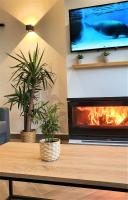 Televízia a/alebo spoločenská miestnosť v ubytovaní VILLA OASIS Casa Rural ideal Familias y grupos