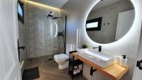 Kúpeľňa v ubytovaní VILLA OASIS Casa Rural ideal Familias y grupos