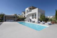 Bazén v ubytovaní Villa Fryni, private pool & seaview by Naxos Dunes alebo v jeho blízkosti