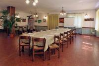 Reštaurácia alebo iné gastronomické zariadenie v ubytovaní Albergo Il Castellino