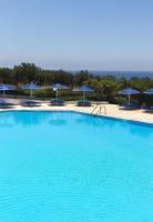 Bazén v ubytovaní Mare Village alebo v jeho blízkosti