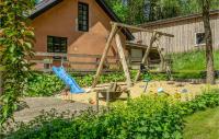 Zahrada ubytování Pet Friendly Home In Videbæk With Wifi