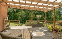 Zahrada ubytování Pet Friendly Home In Videbæk With Wifi
