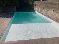Bazén v ubytovaní Mas climatisé avec Piscine à 10 minutes de Montpellier et des plages alebo v jeho blízkosti