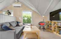 Posezení v ubytování Three-Bedroom Holiday Home In Odder