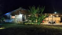 Vonkajšia záhrada v ubytovaní Chalet Esmeralda 3 d y 2 baños ZAFIRO LAGUNAZO Parque Natural Rio Mundo Riopar