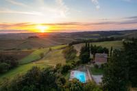 The swimming pool at or close to Holiday home in Villamagna - Toskana 44123