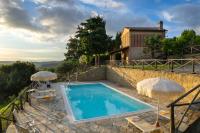 The swimming pool at or close to Holiday home in Villamagna - Toskana 44123