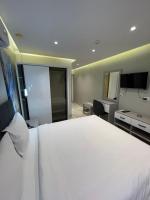 El Mesaadya Hotel فندق المساعديةにあるベッド