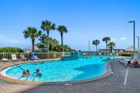 Der Swimmingpool an oder in der Nähe von Pelican&#39;s Landing
