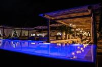 Swimmingpoolen hos eller tæt på Villa Tomama by Preabeach Experience