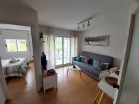 Posezení v ubytování Apartamento a 300 mts de la playa, 25 minutos de Port Aventura y 50 de Barcelona