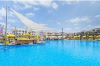 Bazén v ubytování Challet in Amwaj-EGY NorthCoast ,Al Alamein City-Sidi Abdelrahman nebo v jeho okolí