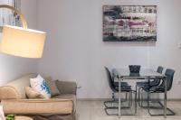 Posedenie v ubytovaní L'appartement blanc dans le centre de Glyfada