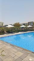 Bazén v ubytování 5 bedroom Villa - Dubai Hills nebo v jeho okolí