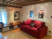 Posedenie v ubytovaní Bellissimo appartamento in Palazzo Storico