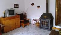 TV a/nebo společenská místnost v ubytování Chuca House