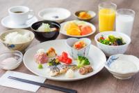 Еда / где поесть недалеко от отеля