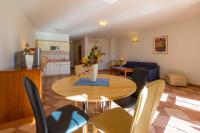 Kuchyňa alebo kuchynka v ubytovaní Apartments in Crikvenica 14070