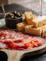 Jídlo v penzionu nebo okolí