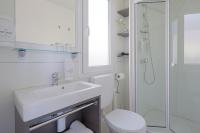Kúpeľňa v ubytovaní Elements Camping Selce Mobile homes
