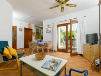 Televízia a/alebo spoločenská miestnosť v ubytovaní Apartment Junglans 3 by Interhome