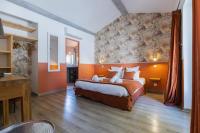 Łóżko lub łóżka w pokoju w obiekcie Chambre d'hôtes - B&B - Petit Luberon chez Manon en Luberon