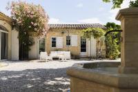 Ogród w obiekcie Chambre d'hôtes - B&B - Petit Luberon chez Manon en Luberon