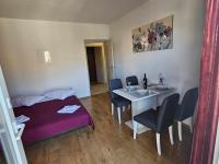 Postel nebo postele na pokoji v ubytování Apartments Miro