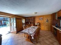 A kitchen or kitchenette at Casevacanza Val d'Ayas