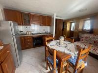 A kitchen or kitchenette at Casevacanza Val d'Ayas