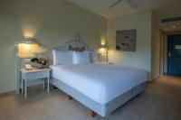 Postel nebo postele na pokoji v ubytování Iberostar Waves Costa Dorada
