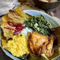 MimureにあるMeemure Rawana Adawiyaの卵野菜盛り合わせ