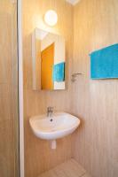 Koupelna v ubytování Mirabella Mackenzie 1 Bedroom Flat Near the Sea