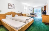 Posteľ alebo postele v izbe v ubytovaní Attraktive Ferienwohnung