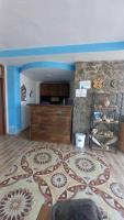 A kitchen or kitchenette at ada kekiği pansiyon