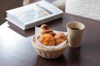 ホテルの敷地内または近くでの食事または食べ物