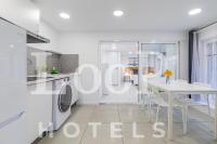 A kitchen or kitchenette at LooP America