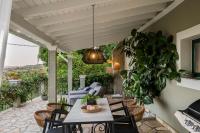 Balkón nebo terasa v ubytování Ermioni's Cottage by Konnect, Agios Markos