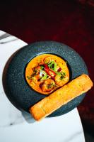 Jídlo v hotelu nebo okolí