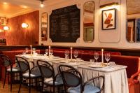 Restoran või mõni muu söögikoht majutusasutuses Henrietta Experimental